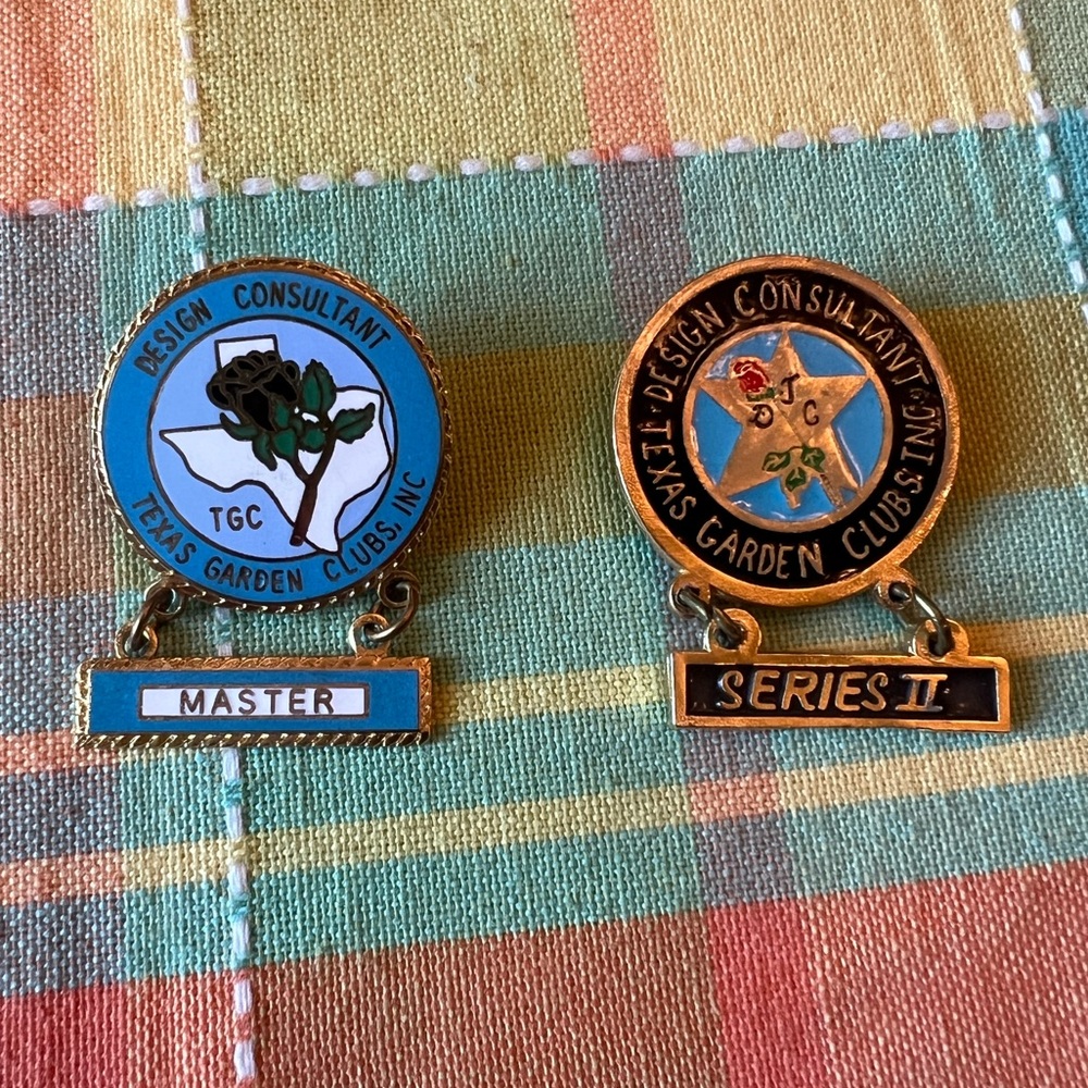 Texas Garden Clubs Design Consultant Pins